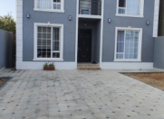Satılır 5 otaqlı 150 m2 həyət evi Binə