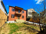 Satılır 6 otaqlı 260 m2 bağ evi Mərdəkan