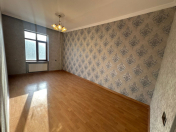 Satılır 3 otaqlı 85 m2 köhnə tikili Gənclik m.