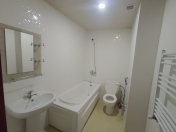 İcarəyə verilir 3 otaqlı 140 m2 yeni tikili Bayıl parkı