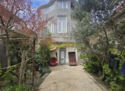 Satılır 5 otaqlı 280 m2 həyət evi Badamdar