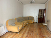 İcarəyə verilir 4 otaqlı 82 m2 köhnə tikili Yeni Yasamal