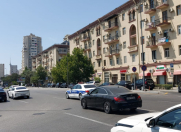 Satılır 3 otaqlı 90 m2 köhnə tikili Yasamal r.
