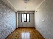Satılır 3 otaqlı 67 m2 yeni tikili Neftçilər m.