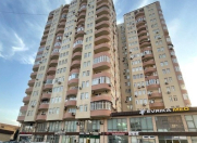 Satılır 3 otaqlı 135 m2 yeni tikili Elmlər Akademiyası m.
