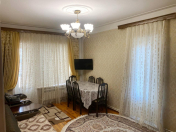 Satılır 4 otaqlı 120 m2 köhnə tikili Gənclik m.