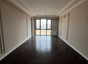 Satılır 4 otaqlı 120 m2 yeni tikili İnşaatçılar m.