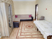 Satılır 3 otaqlı 80 m2 köhnə tikili Xalqlar Dostluğu m.