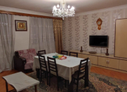 Satılır 2 otaqlı 70 m2 yeni tikili Dövlət Statistika Komitəsi