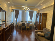 Satılır 2 otaqlı 150 m2 köhnə tikili Koroğlu m.