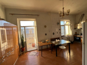 Satılır 4 otaqlı 110 m2 köhnə tikili 28 May m.