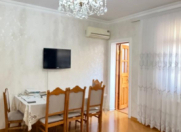 Satılır 5 otaqlı 130 m2 köhnə tikili Neftçilər m.