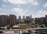 İcarəyə verilir 3 otaqlı 95 m2 yeni tikili 28 May m.