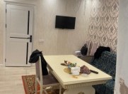 Satılır 2 otaqlı 57 m2 köhnə tikili Dərnəgül m.