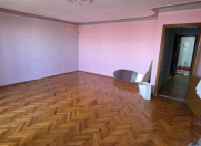 Satılır 3 otaqlı 77 m2 köhnə tikili 4 mkr