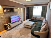 Satılır 3 otaqlı 95 m2 köhnə tikili Elmlər Akademiyası m.