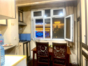 Satılır 3 otaqlı 65 m2 köhnə tikili Əhmədli m.
