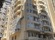 Satılır 3 otaqlı 120 m2 yeni tikili İçəri Şəhər m.