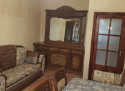 Satılır 2 otaqlı 65 m2 köhnə tikili Qara Qarayev m.