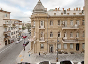 Satılır 3 otaqlı 70 m2 köhnə tikili AF Business House