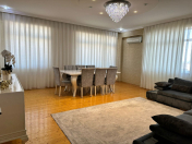 Satılır 3 otaqlı 140 m2 yeni tikili Yeni Yasamal