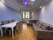 Satılır 3 otaqlı 80 m2 köhnə tikili Atatürk parkı