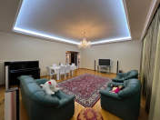 Satılır 3 otaqlı 170 m2 yeni tikili Yasamal r.