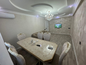 Satılır 2 otaqlı 70 m2 yeni tikili Qara Qarayev m.