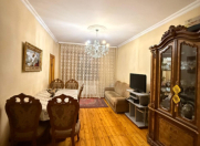 Satılır 3 otaqlı 75 m2 köhnə tikili Memar Əcəmi m.