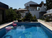 Satılır 7 otaqlı 360 m2 villa Zirə