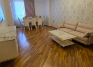 İcarəyə verilir 3 otaqlı 115 m2 yeni tikili Şah İsmayıl Xətai m.