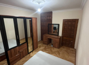 Satılır 3 otaqlı 75 m2 köhnə tikili Badamdar