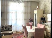 Satılır 2 otaqlı 60 m2 köhnə tikili Şah İsmayıl Xətai m.