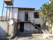 Satılır 6 otaqlı 4000 m2 həyət evi Lökbatan