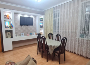 Satılır 3 otaqlı 68 m2 köhnə tikili Heydər Əliyev Mərkəzi