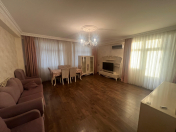 İcarəyə verilir 3 otaqlı 120 m2 yeni tikili Gənclik m.