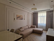 İcarəyə verilir 3 otaqlı 105 m2 yeni tikili 8 Noyabr m.