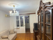 Satılır 2 otaqlı 40 m2 köhnə tikili Badamdar