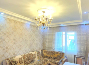 Satılır 4 otaqlı 100 m2 köhnə tikili Xalqlar Dostluğu m.