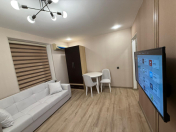 Satılır 2 otaqlı 45 m2 köhnə tikili Gənclik m.