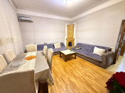 Satılır 2 otaqlı 65 m2 köhnə tikili İçəri Şəhər m.