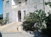 Satılır 7 otaqlı 240 m2 həyət evi Sulutəpə