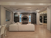 İcarəyə verilir 4 otaqlı 230 m2 yeni tikili Elmlər Akademiyası m.