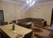 İcarəyə verilir 3 otaqlı 75 m2 köhnə tikili İnşaatçılar m.