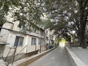 Satılır 2 otaqlı 50 m2 köhnə tikili 2 mkr