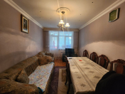 Satılır 4 otaqlı 100 m2 köhnə tikili Azadlıq prospekti m.