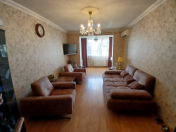 Satılır 3 otaqlı 65 m2 köhnə tikili Nizami r.