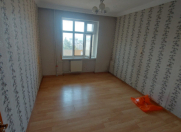 Satılır 3 otaqlı 85 m2 köhnə tikili Həzi Aslanov m.