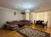 Satılır 3 otaqlı 158 m2 yeni tikili 8 Noyabr m.