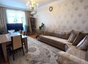 Satılır 2 otaqlı 65 m2 köhnə tikili Xalqlar Dostluğu m.